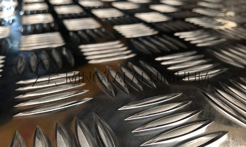 車廂防滑地板小五條筋1060H24鋁板廠家報價